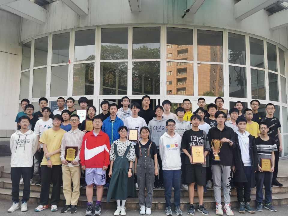 我校ACM竞赛团队在本赛季程序设计竞赛中实现100%获奖.jpg 我校ACM竞赛团队在本赛季程序设计竞赛中实现100%获奖.jpg