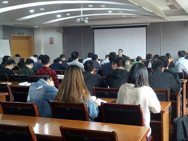 郑宁副校长讲党课照片_副本.jpg