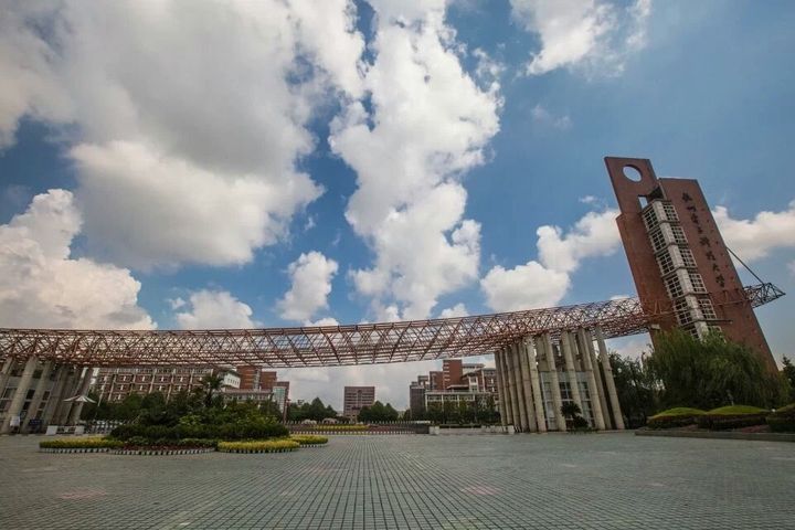 M0019C5CggSDlisJ9mAJDJgAADp1O-D830735.jpg